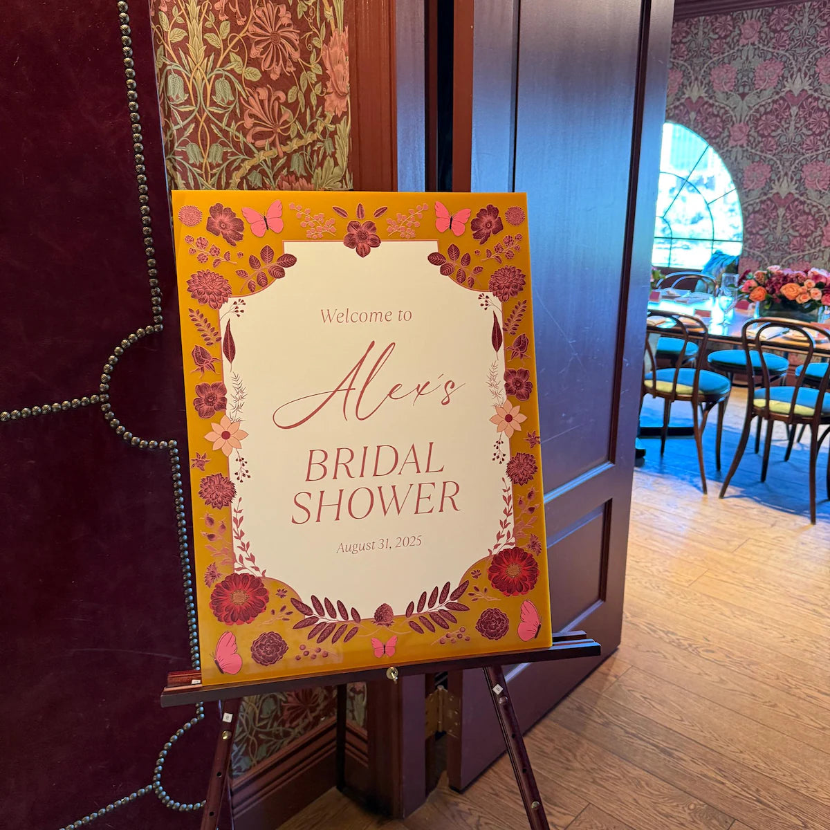 Vintage Floral Welcome Sign