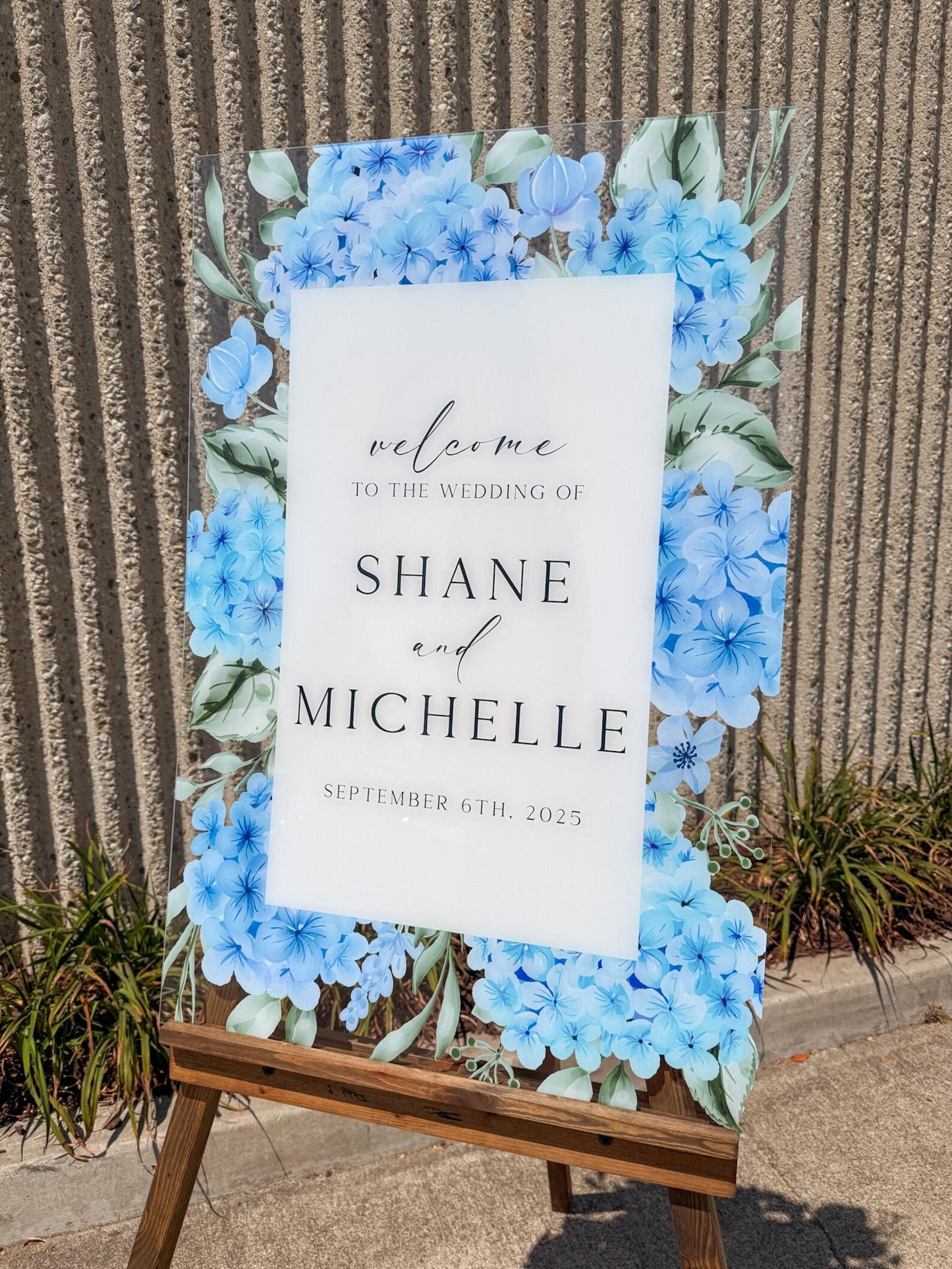 Blue Hydrangea Welcome Sign
